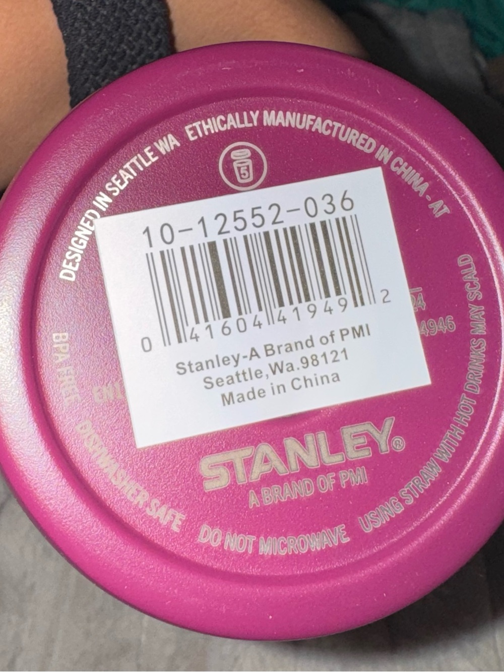 Stanley Quencher H2.0 Tumbler - Rose Bouquet - Picture 7 of 11